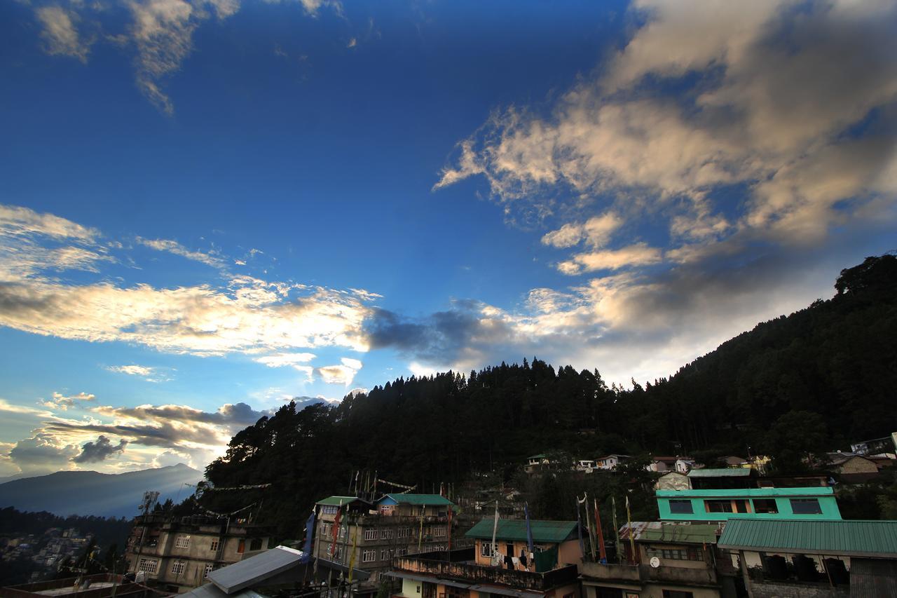Hotel Tarayana Grand Gangtok Exteriér fotografie